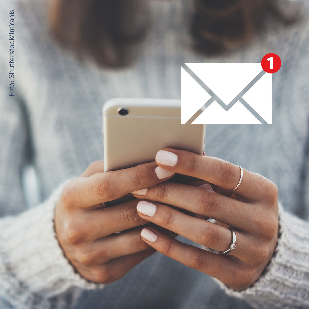 Symbolfoto von zwei Briefumschlägen